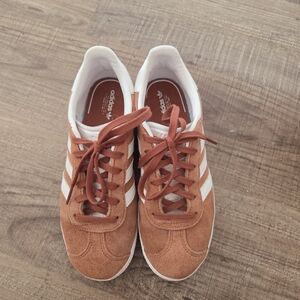 Adidas Gazelle Brown Sneakers